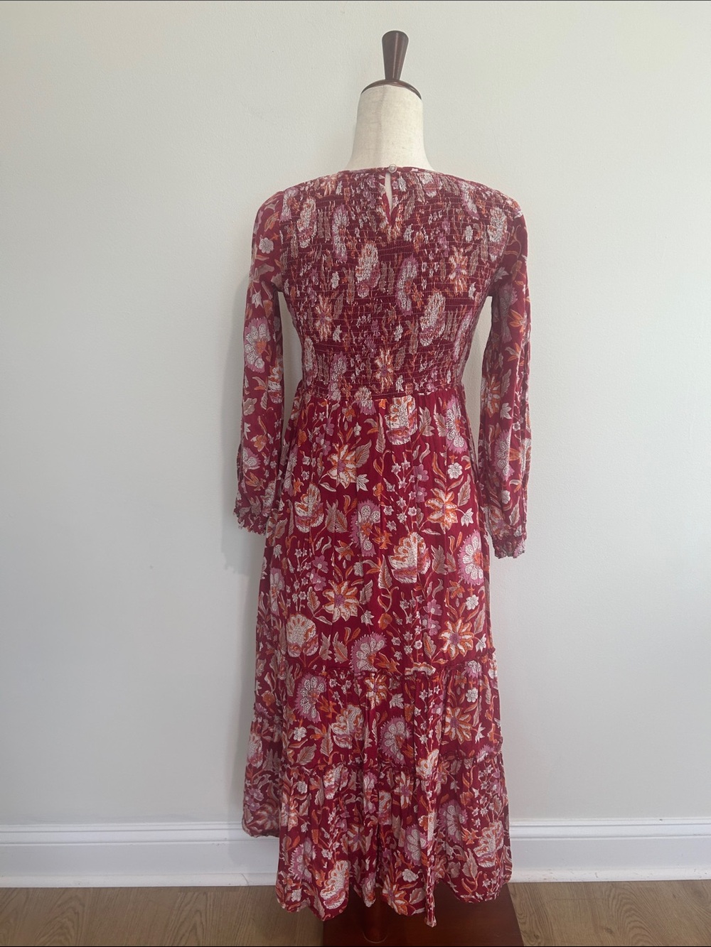 Madison Matthews Floral Smocked Long-Sleeve Maxi Dress Size Small - Picture 4 of 5